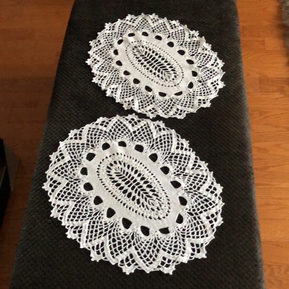Par Of Hand Crocheted Doilies Vintage